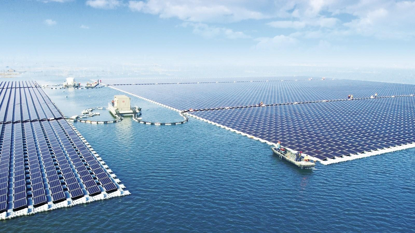 Floating Solar Plant